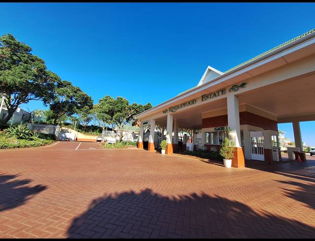 2 BEDROOM SIMPLEX TO LET IN KINDLEWOOD ESTATE